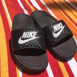 Women’s Nike slides